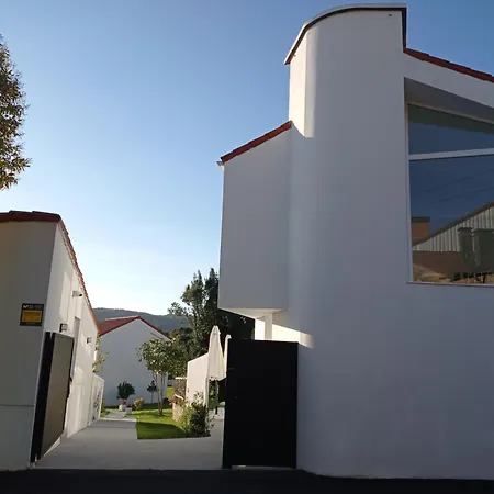 Lar Jardin - Parking Privado Tatil Evi Santiago de Compostela